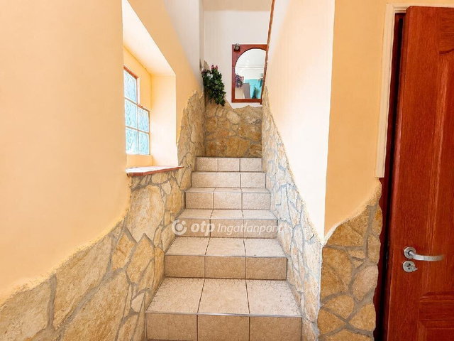 Eladó családi ház, Szigethalmon 118.9 M Ft, 4 szobás