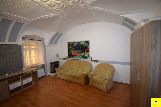 Eladó téglalakás, Kőszegen 23.5 M Ft, 1 szobás