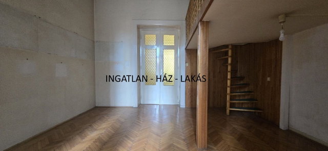 Eladó téglalakás, Budapesten, V. kerületben, Kálvin téren