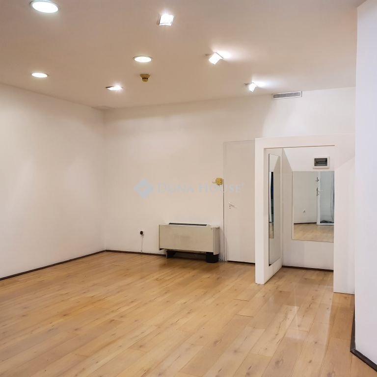 Üzlethelyiség · 34 m² · 22.000.000 Ft