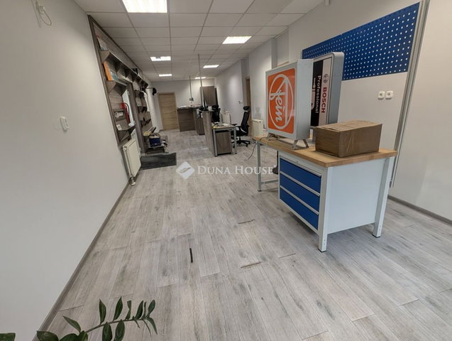 Eladó üzlethelyiség, Veszprémben 60 M Ft / költözzbe.hu