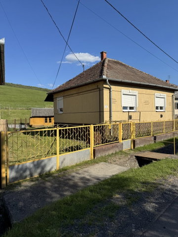 Eladó családi ház, Márkházán 18.9 M Ft, 3 szobás