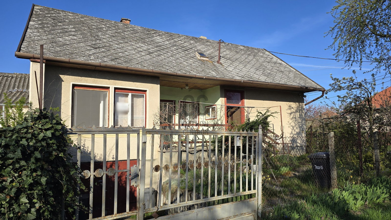 2 bed · 105m² · 42.000.000 ft