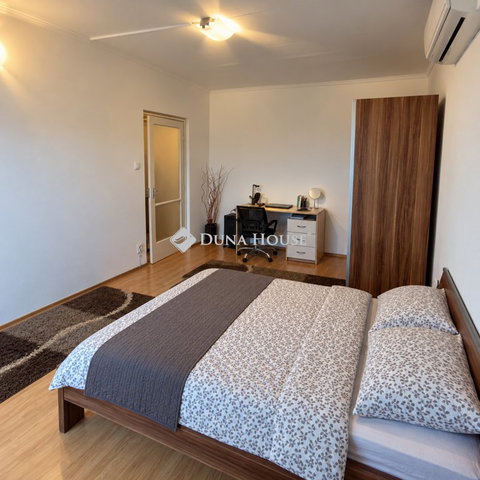 Eladó panellakás, Debrecenben, Bethlen utcában 48 M Ft, 2 szobás