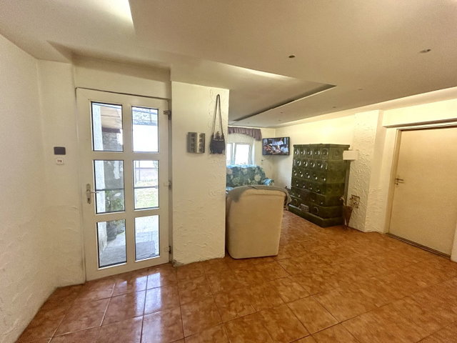 Eladó családi ház, Győrött 57 M Ft, 4 szobás
