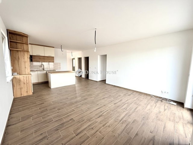 Eladó ikerház, Dunaharasztin 118 M Ft, 4 szobás