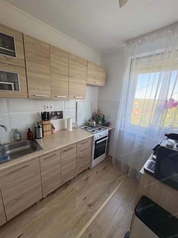 Eladó panellakás, Gyulán 39.5 M Ft, 2 szobás