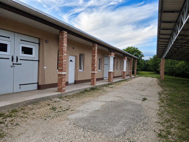 Eladó családi ház, Zsámbékon 79.9 M Ft, 3 szobás