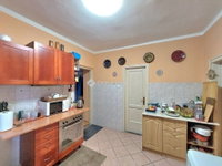 Eladó családi ház, Várpalotán 65 M Ft, 3 szobás