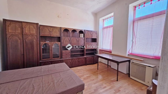 Eladó családi ház, Szombathelyen, Szövő utcában 45.8 M Ft