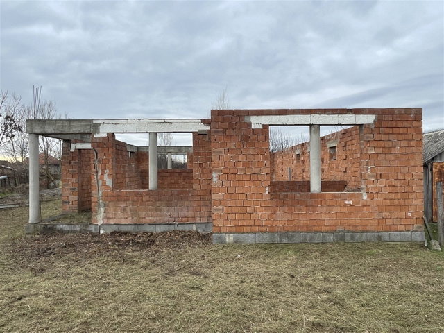 Eladó családi ház, Sarkadon 5 M Ft, 3 szobás