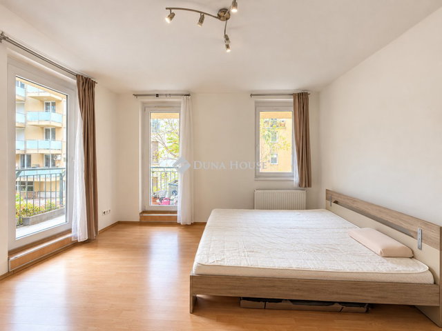 Eladó téglalakás, Budapesten, IX. kerületben, Gát utcában