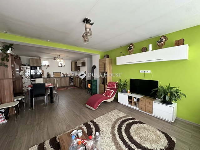 Eladó ikerház, Nyíregyházán 30 M Ft, 4 szobás
