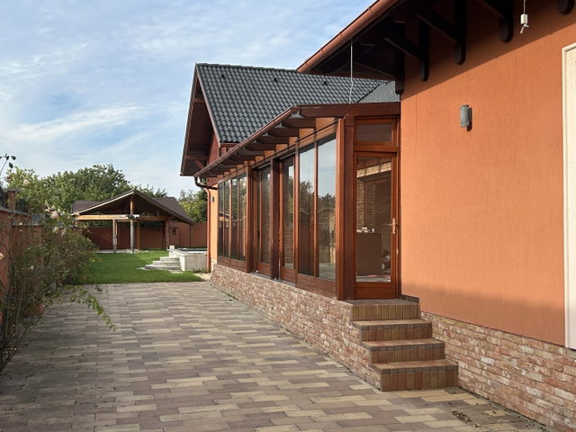 Eladó családi ház, Kópházán 171.7 M Ft, 7 szobás