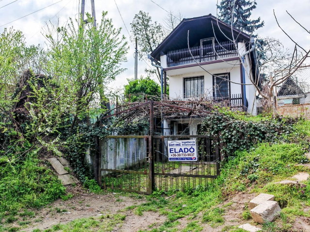 Eladó nyaraló, Vértesszőlősön 6.1 M Ft, 3 szobás
