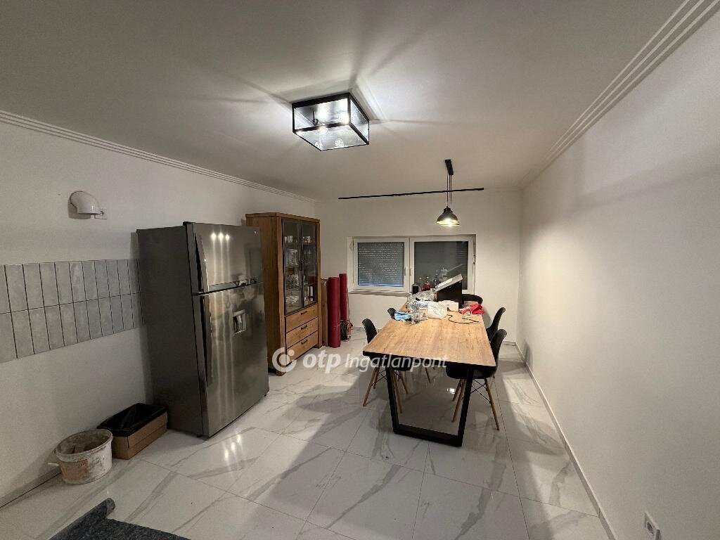 3 bed · 140m² · 94.900.000 ft