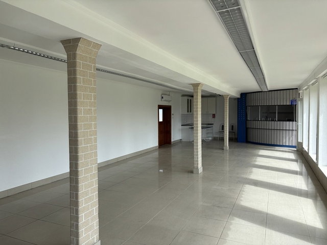 Kiadó üzlethelyiség, Polgáron 150 E Ft / hó, 1 szobás