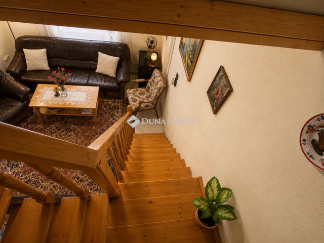 Eladó nyaraló, Cserkeszőlőn 39.9 M Ft, 4 szobás