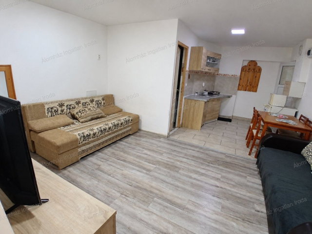 Kiadó téglalakás, albérlet, VIII. kerületben, Bacsó Béla utcában