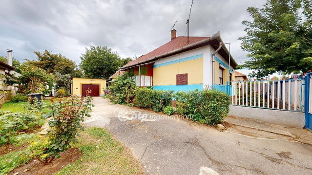 Eladó családi ház, Nyíregyházán 47 M Ft, 3 szobás