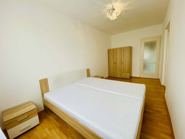 Eladó panellakás, Kecskeméten 44.9 M Ft, 2 szobás