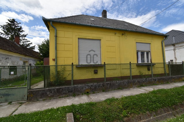 Eladó családi ház, Szepetneken 25 M Ft, 4 szobás