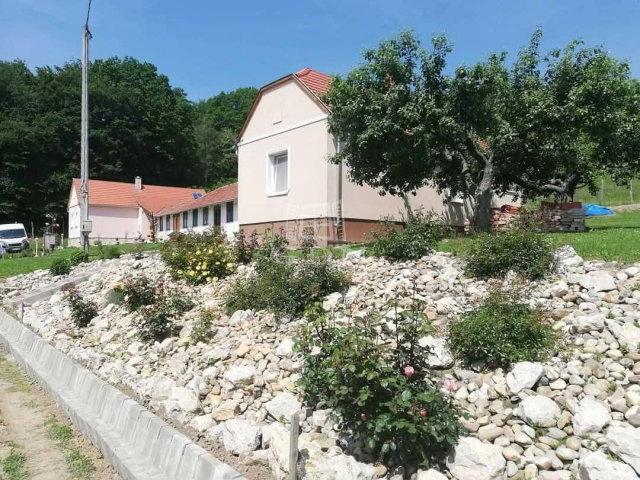 Eladó családi ház, Kerkateskándon 84.235 M Ft, 4 szobás