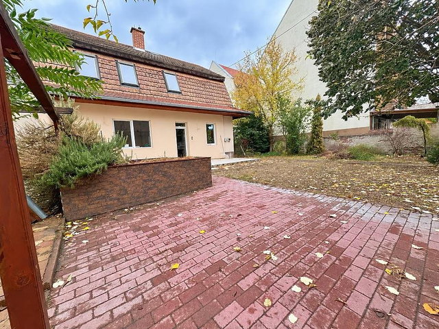 Eladó családi ház, Dunakeszin 169.9 M Ft, 4 szobás