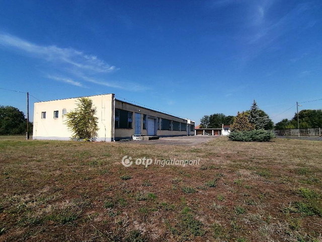 Eladó ipari ingatlan, Csengődön 53.5 M Ft / költözzbe.hu