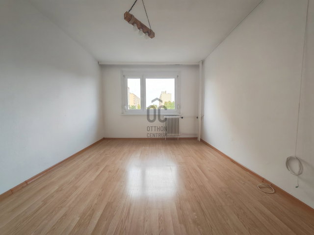 Kiadó panellakás, albérlet, Székesfehérvárott 140 E Ft / hó