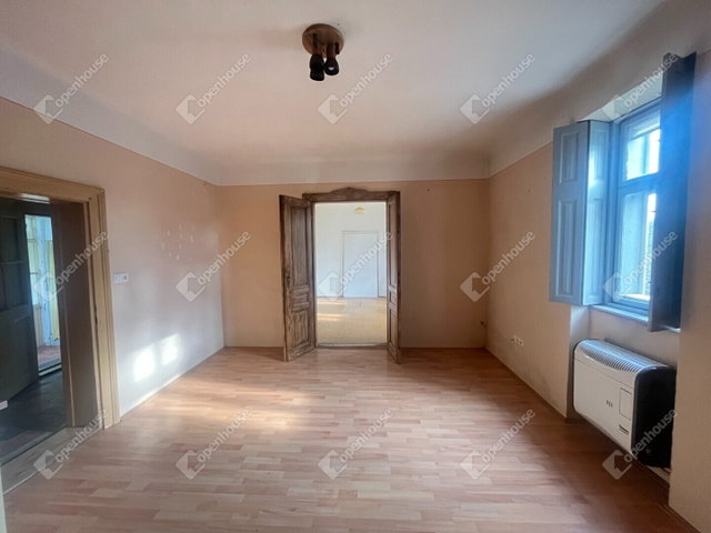 Eladó családi ház, Debrecenben 65 M Ft, 4 szobás