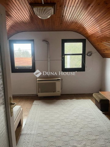 Eladó üzlethelyiség, Lakitelken 60 M Ft, 1 szobás