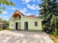 Eladó családi ház, Vácon 44.9 M Ft, 2 szobás