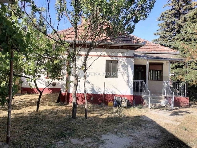 Eladó családi ház, Tápiószecsőn 37.5 M Ft, 2 szobás