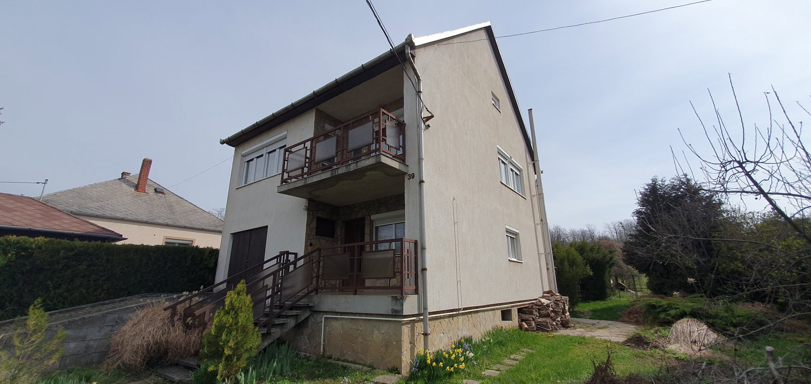3 bed · 138m² · 61.900.000 ft