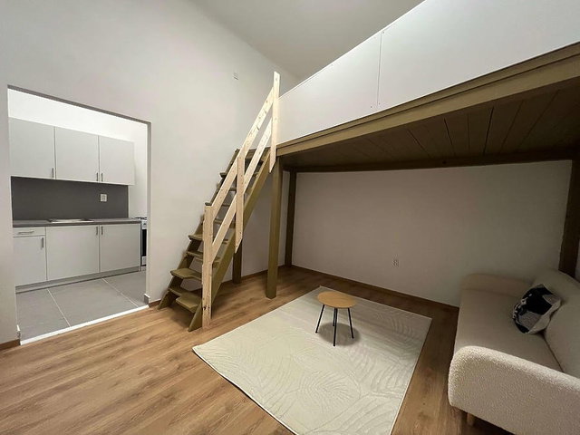 Eladó téglalakás, Budapesten, III. kerületben 47.9 M Ft