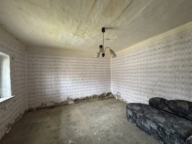 Eladó családi ház, Oszláron 14.99 M Ft, 2 szobás