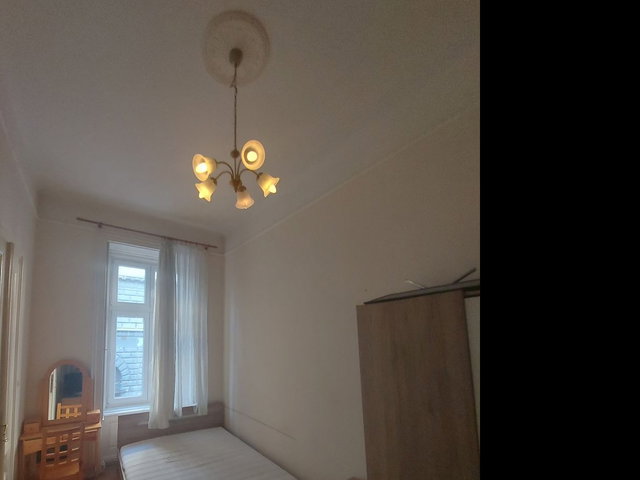 Eladó téglalakás, Budapesten, VI. kerületben, Nagymező utcában
