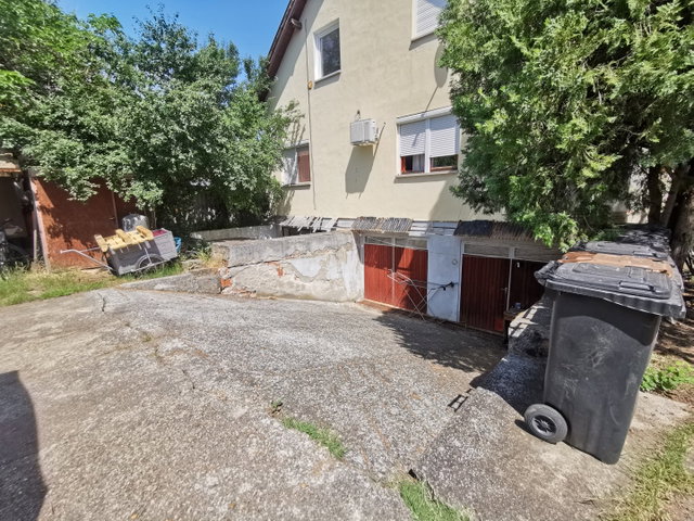 Eladó ipari ingatlan, Szeghalmon, Széchenyi utcában 0.616 M Ft