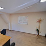 Kiadó iroda, Tatán 128 E Ft / hó, 1 szobás