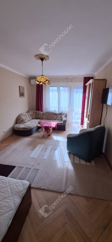Eladó téglalakás, Szegeden 67 M Ft, 3 szobás