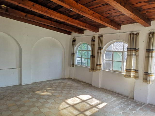Eladó üzlethelyiség, Balatonszemesen 150 M Ft