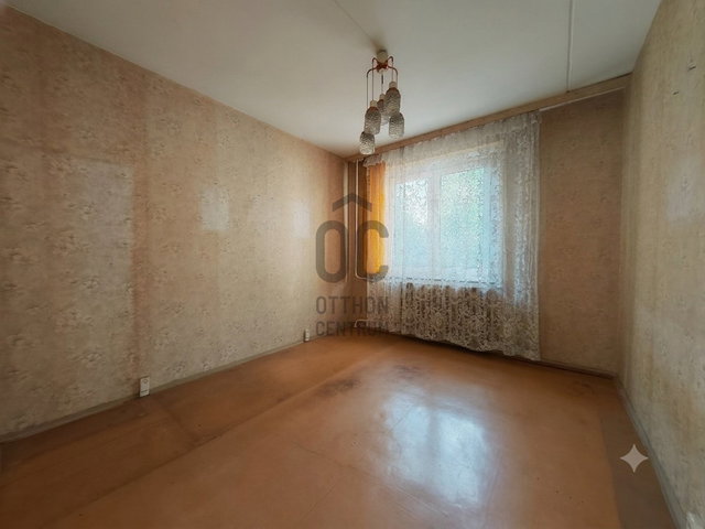 Eladó panellakás, Székesfehérvárott 55 M Ft, 3 szobás
