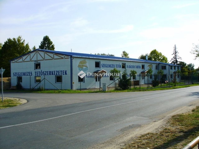 Eladó ipari ingatlan, Siófokon, Bajcsy-Zsilinszky utcában 550 M Ft