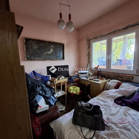 Eladó nyaraló, Tóalmáson 30 M Ft, 2 szobás