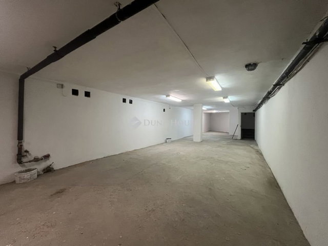 Kiadó ipari ingatlan, Budapesten, VIII. kerületben 200 E Ft / hó
