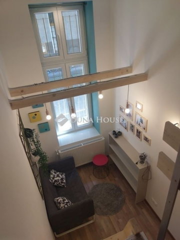 Eladó téglalakás, Budapesten, VI. kerületben 84.9 M Ft, 4 szobás