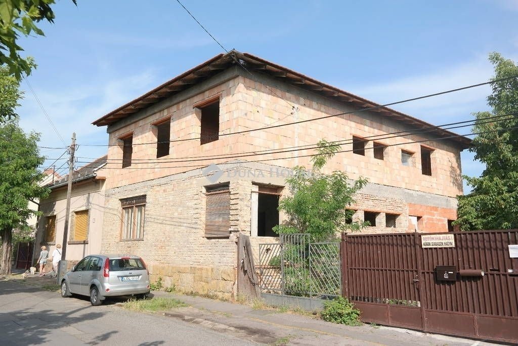 11 hálószoba · 295 m² · 84.900.000 Ft