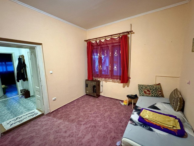 Eladó családi ház, Hódmezővásárhelyen 32 M Ft, 3 szobás