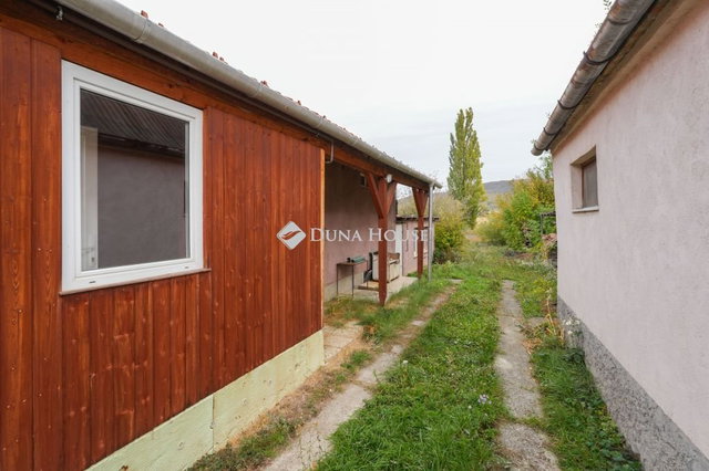 Eladó családi ház, Héregen 36.9 M Ft, 2 szobás
